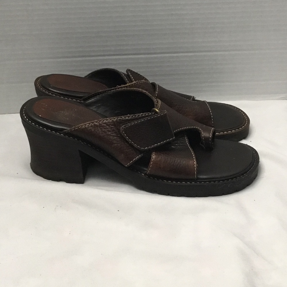 HOKUS POKUS sandals